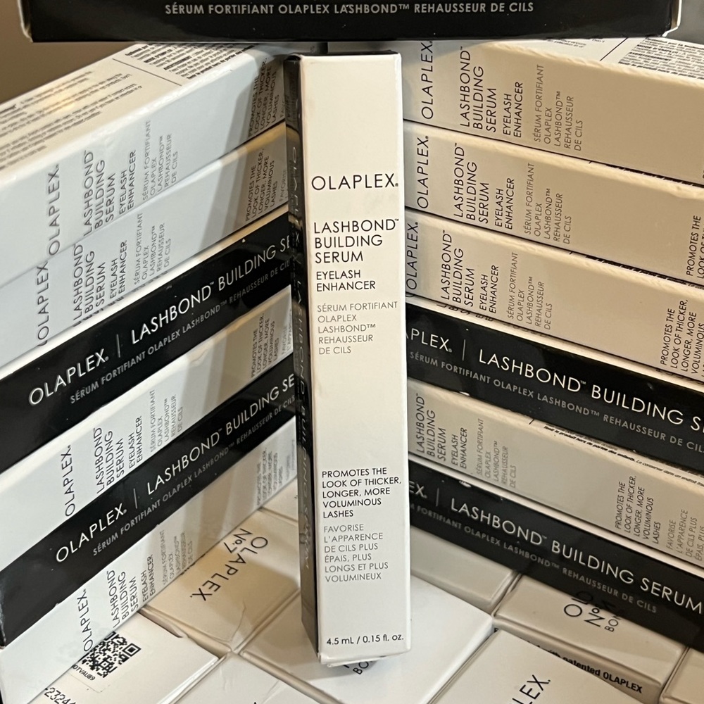 - (2) Olaplex LashBond Building Serum.
Experience the power ofOLAPL…